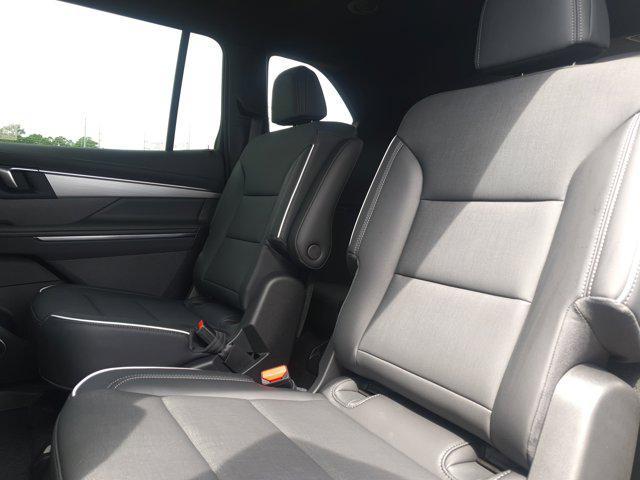 new 2025 Buick Enclave car