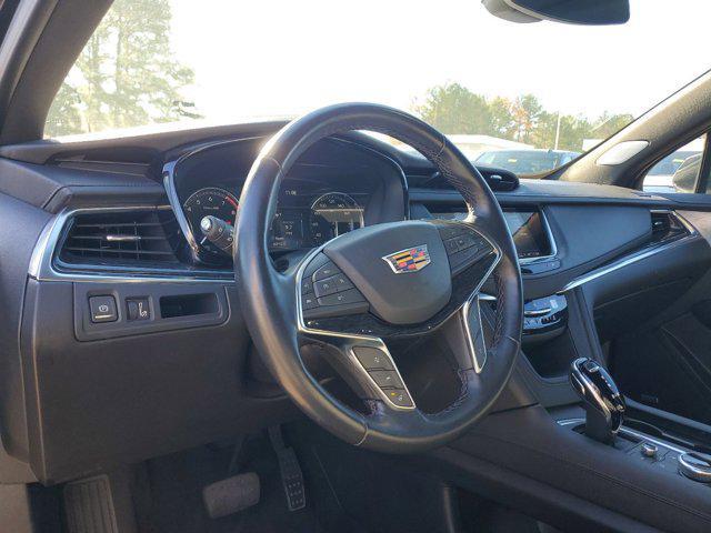 used 2023 Cadillac XT5 car, priced at $30,891