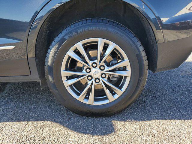 used 2023 Cadillac XT5 car, priced at $30,891