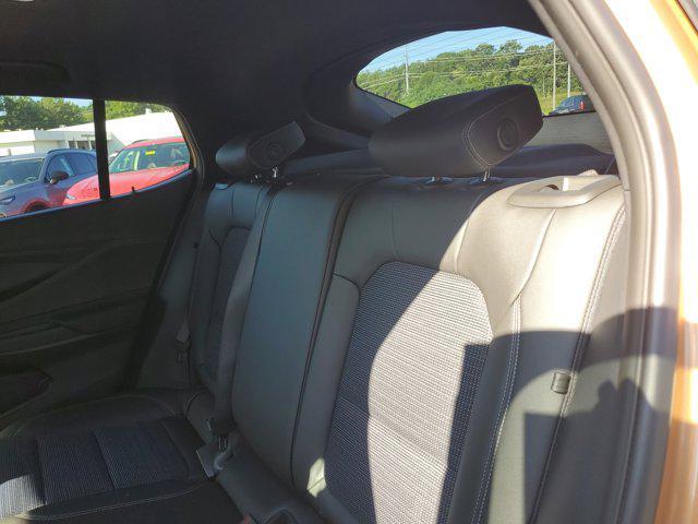 new 2025 Buick Envista car