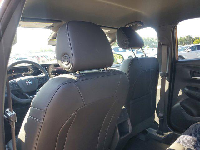 new 2025 Buick Envista car