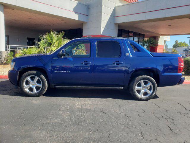 used 2013 Chevrolet Avalanche car, priced at $18,995