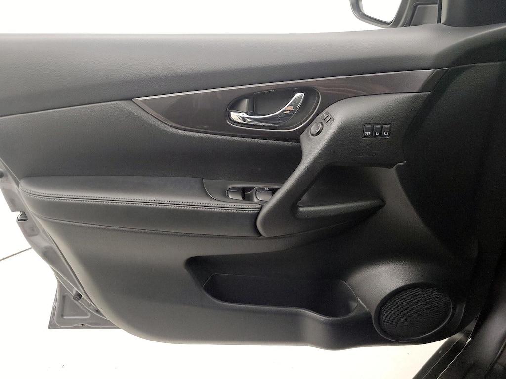 used 2020 Nissan Rogue car, priced at $20,998