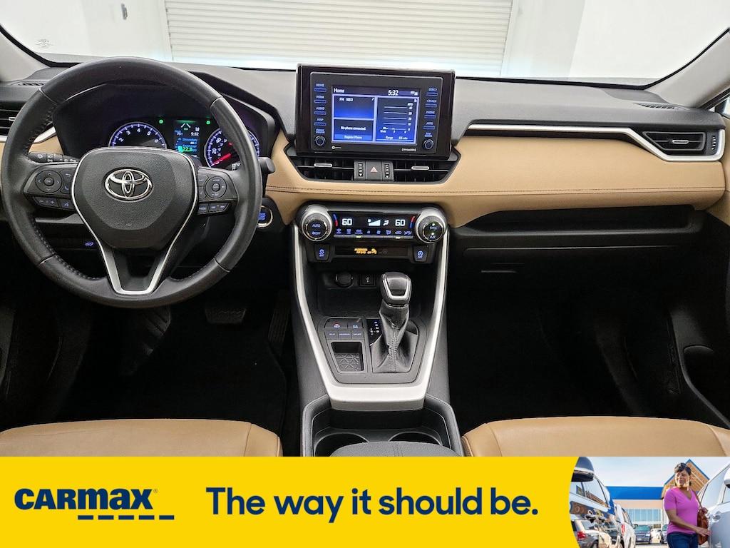 used 2020 Toyota RAV4 car, priced at $26,998