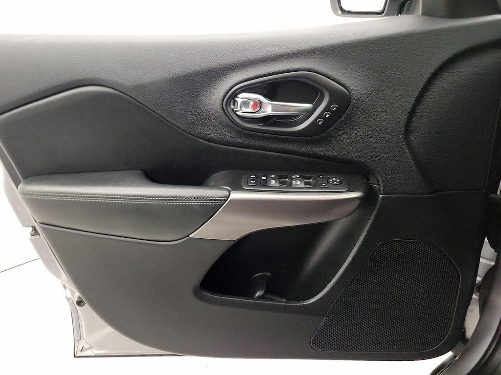 used 2019 Jeep Cherokee car, priced at $17,998
