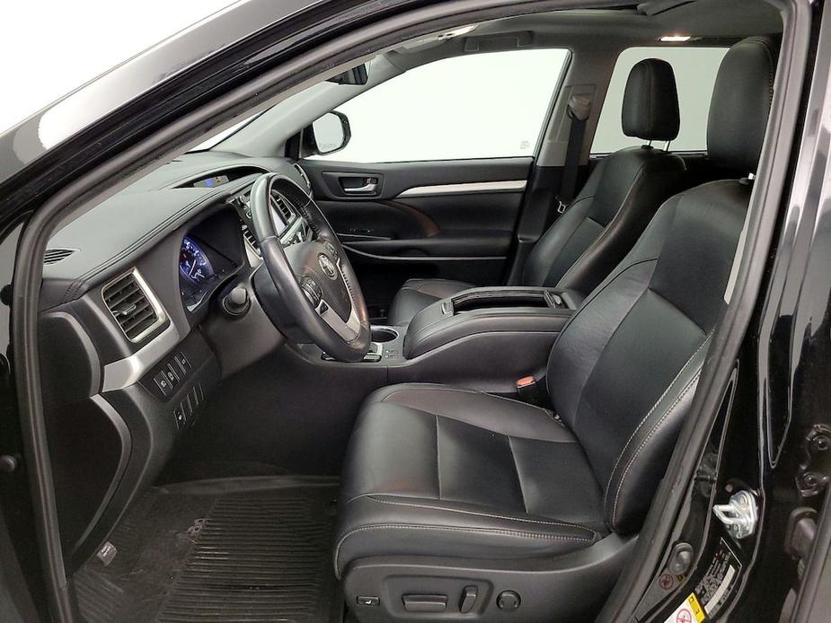 used 2019 Toyota Highlander car, priced at $31,998