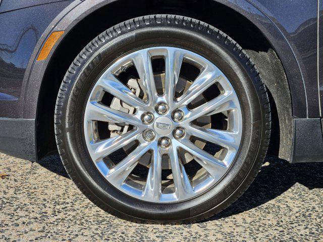 used 2017 Cadillac XT5 car, priced at $17,995