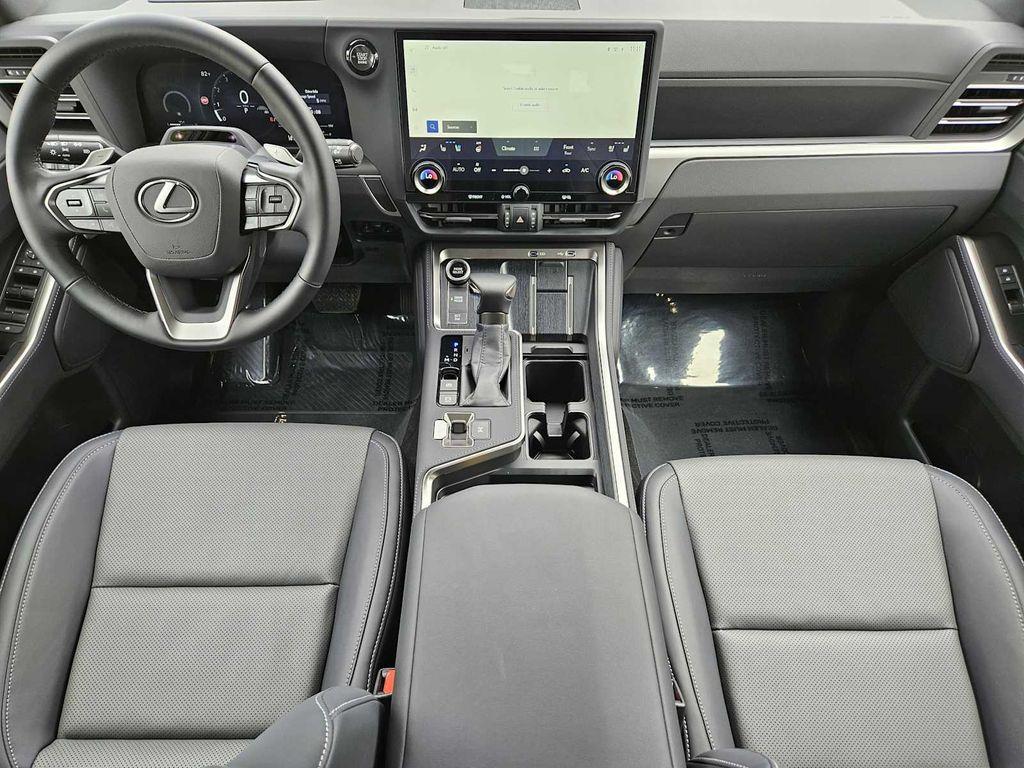 used 2025 Lexus GX 550 car, priced at $90,895