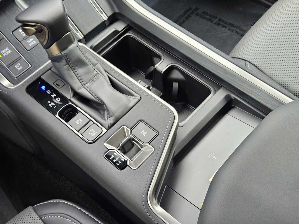 used 2025 Lexus GX 550 car, priced at $90,895