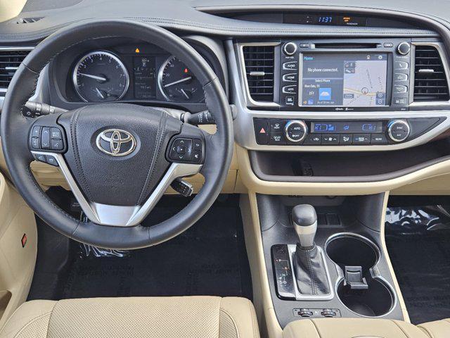 used 2014 Toyota Highlander car, priced at $18,995