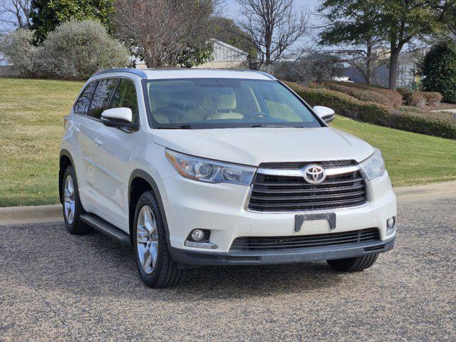 used 2014 Toyota Highlander car, priced at $18,995