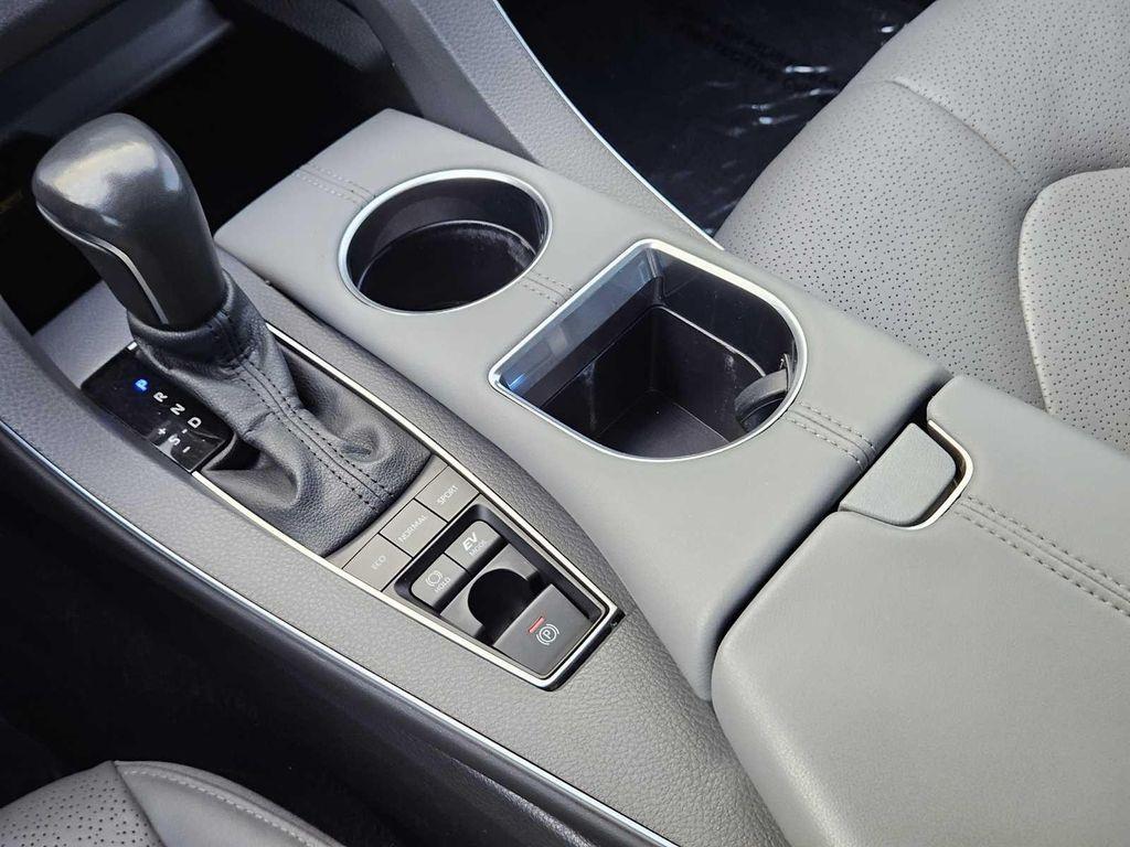 used 2021 Toyota Avalon Hybrid car, priced at $28,995