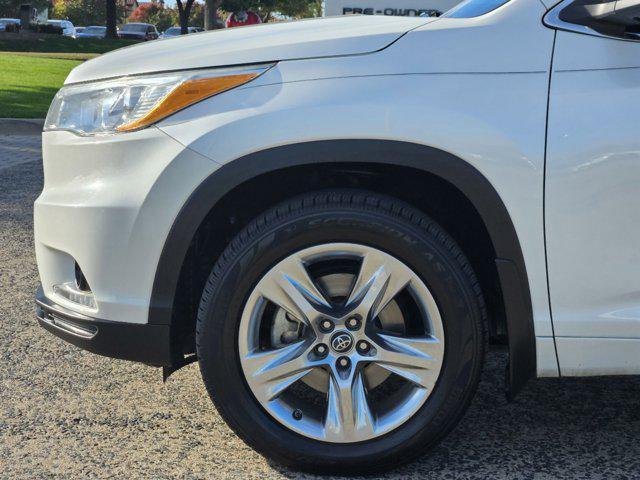 used 2016 Toyota Highlander car, priced at $19,888