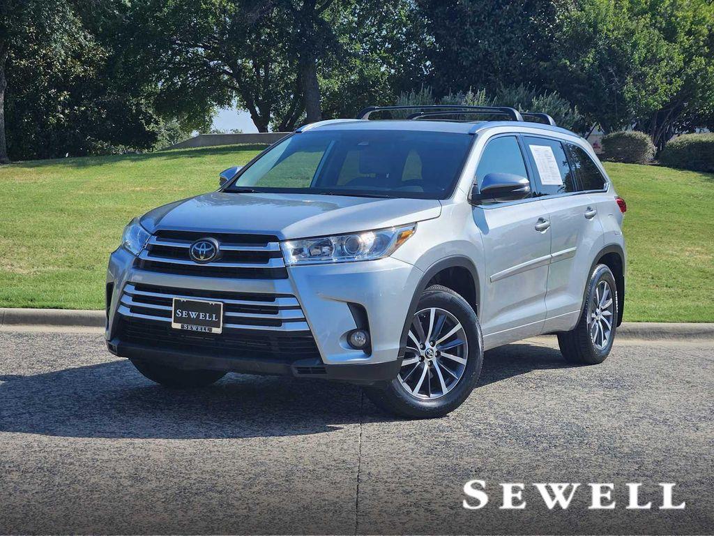 used 2018 Toyota Highlander car, priced at $26,495