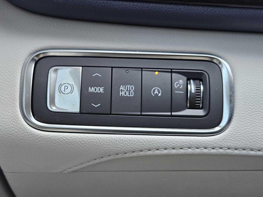 used 2025 Buick Enclave car, priced at $50,995