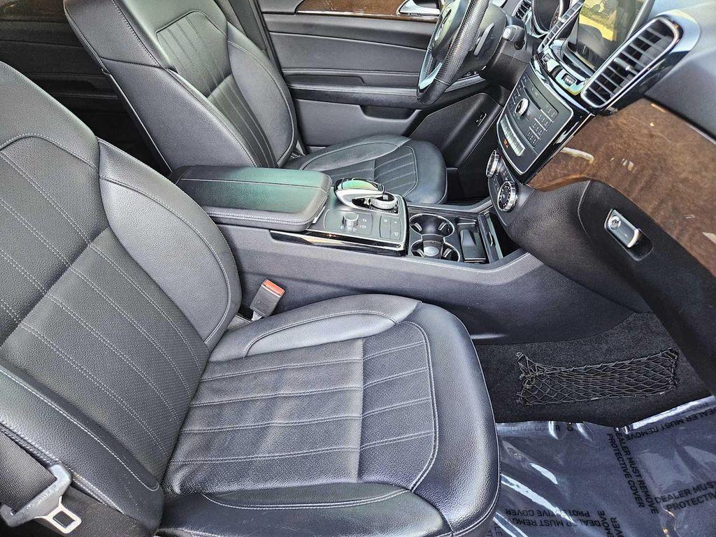 used 2019 Mercedes-Benz GLE 400 car, priced at $23,795