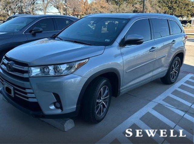 used 2018 Toyota Highlander car, priced at $28,795