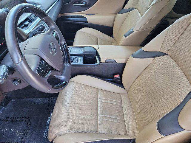 used 2021 Lexus ES 300h car, priced at $41,495