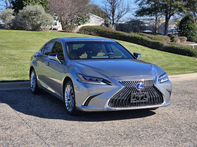 used 2021 Lexus ES 300h car, priced at $41,495