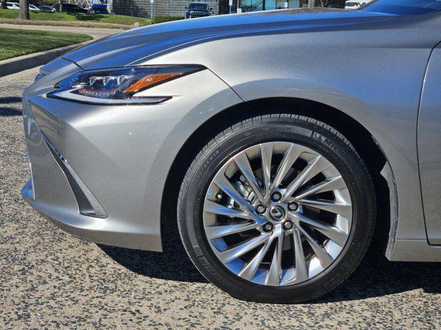 used 2021 Lexus ES 300h car, priced at $41,495