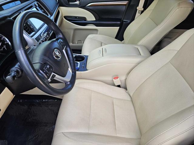 used 2018 Toyota Highlander car, priced at $29,895