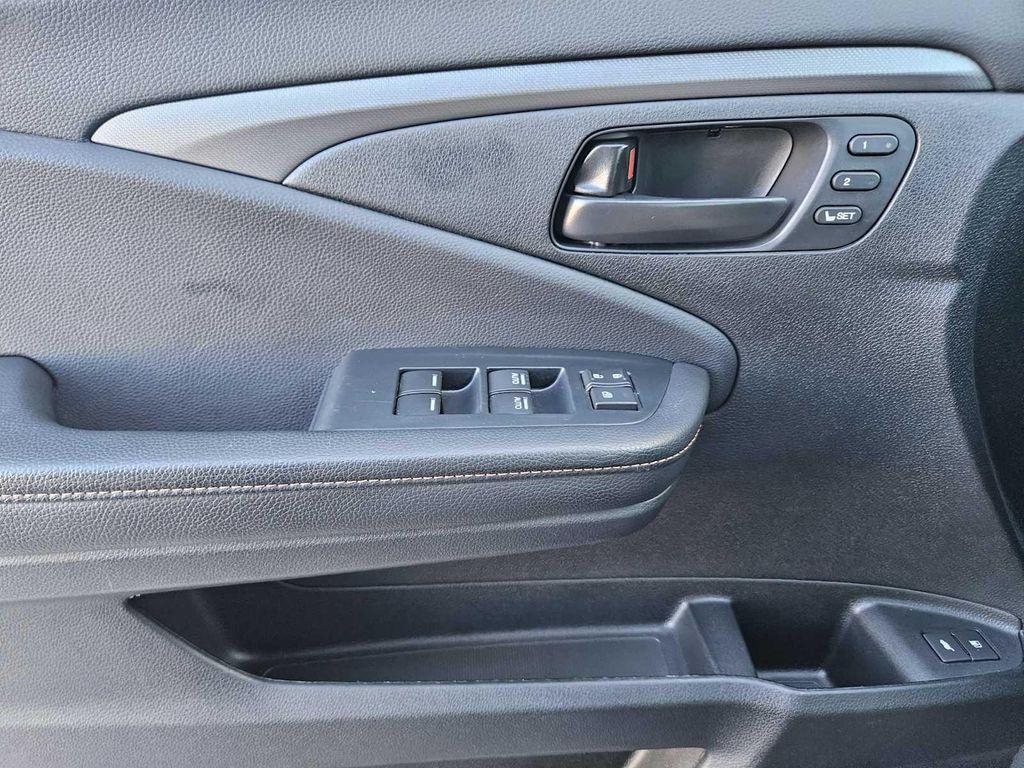 used 2023 Honda Passport car, priced at $33,495