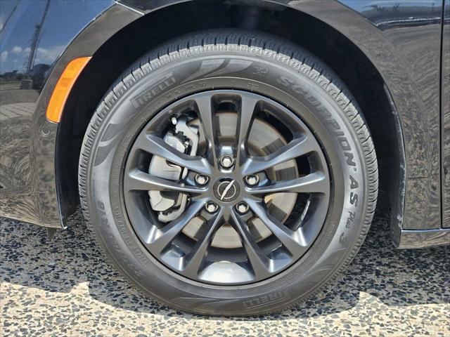 used 2020 Chrysler Pacifica car, priced at $23,495