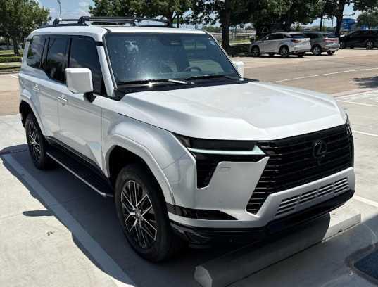 used 2025 Lexus GX 550 car, priced at $93,895