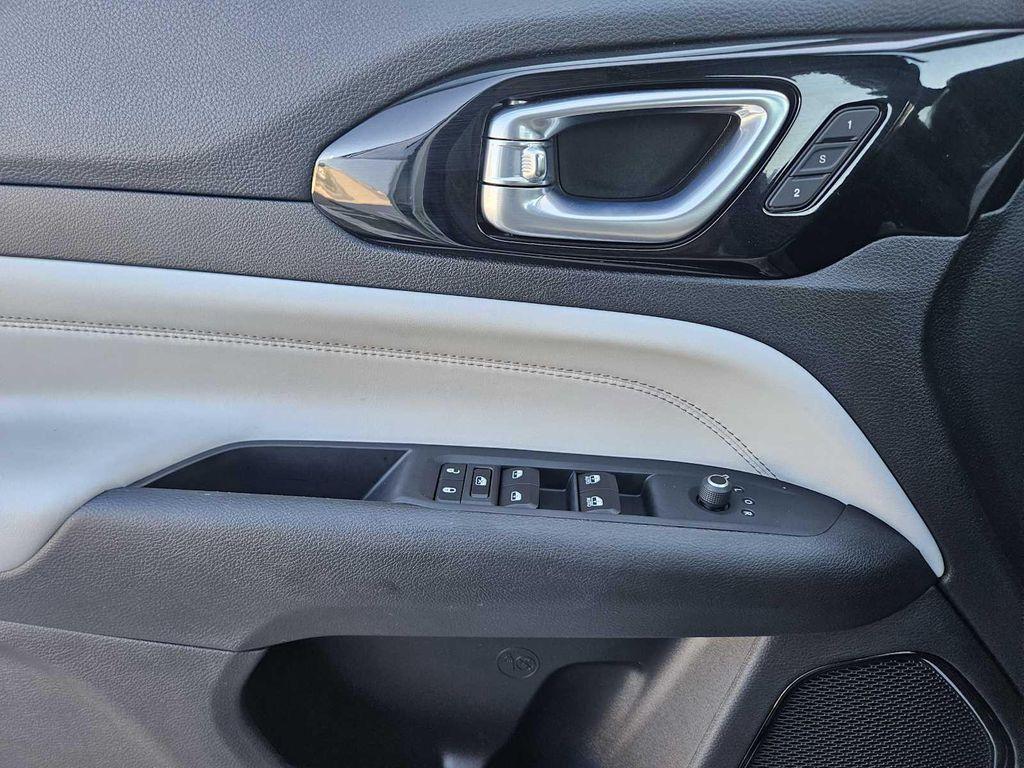 used 2023 Jeep Compass car, priced at $27,495