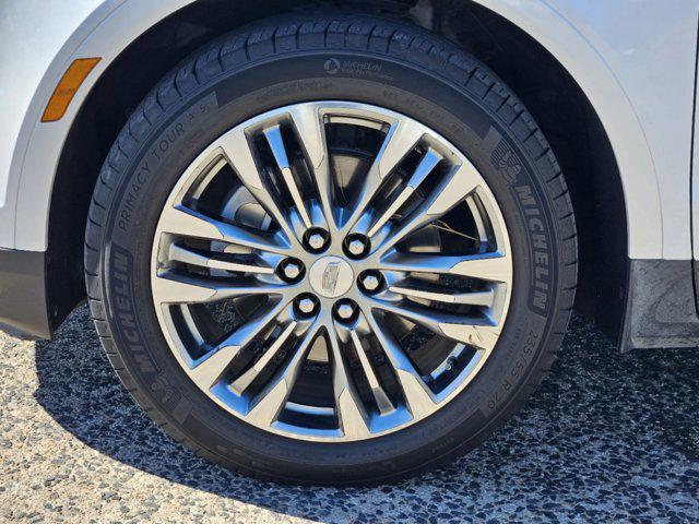 used 2017 Cadillac XT5 car, priced at $14,995