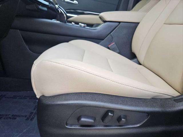 used 2024 Cadillac XT4 car, priced at $35,295