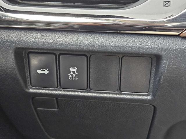 used 2015 Toyota Avalon car, priced at $15,995