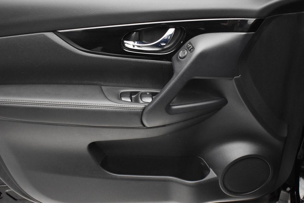 used 2022 Nissan Rogue Sport car, priced at $20,395