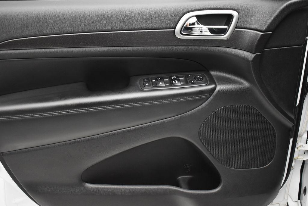 used 2018 Jeep Grand Cherokee car, priced at $17,795