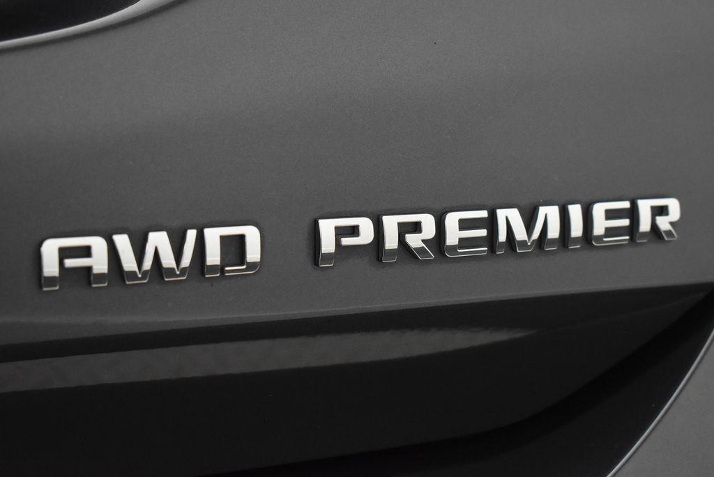 used 2022 Chevrolet Equinox car, priced at $17,795