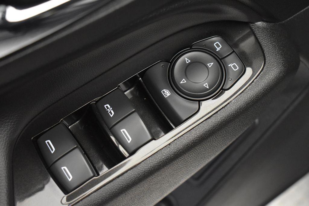 used 2022 Chevrolet Equinox car, priced at $17,795