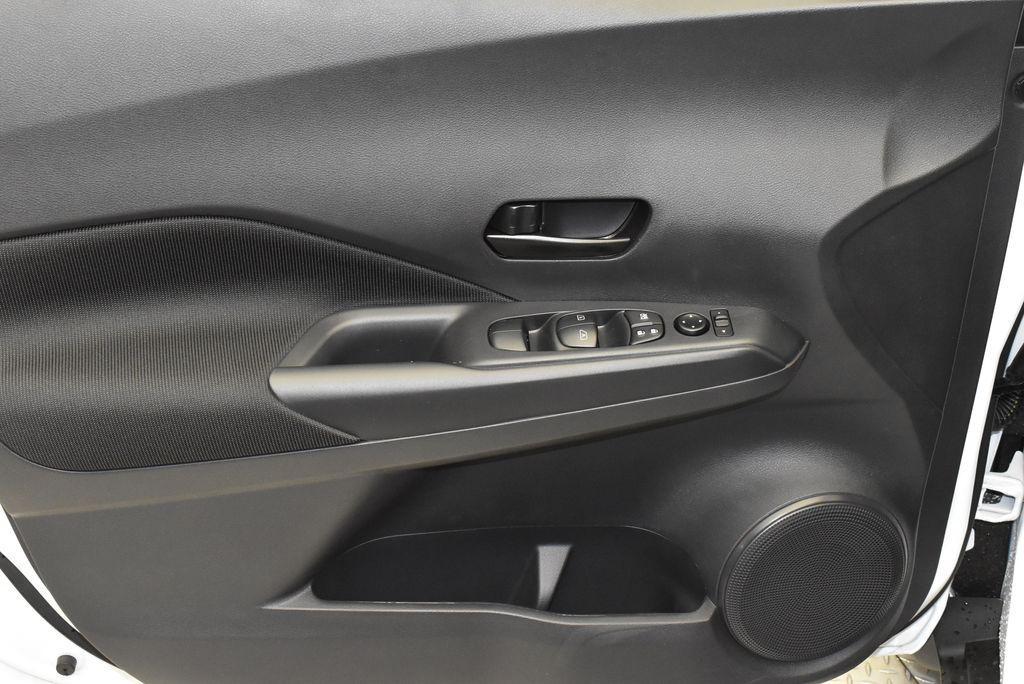 new 2025 Nissan Kicks car, priced at $23,605