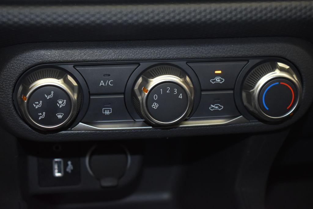 new 2025 Nissan Kicks car, priced at $23,605