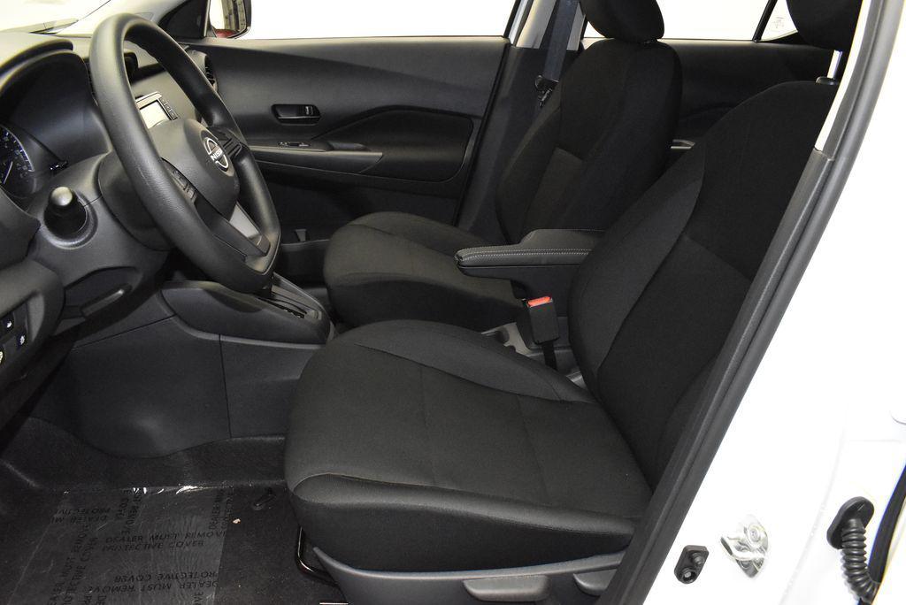 new 2025 Nissan Kicks car, priced at $23,605