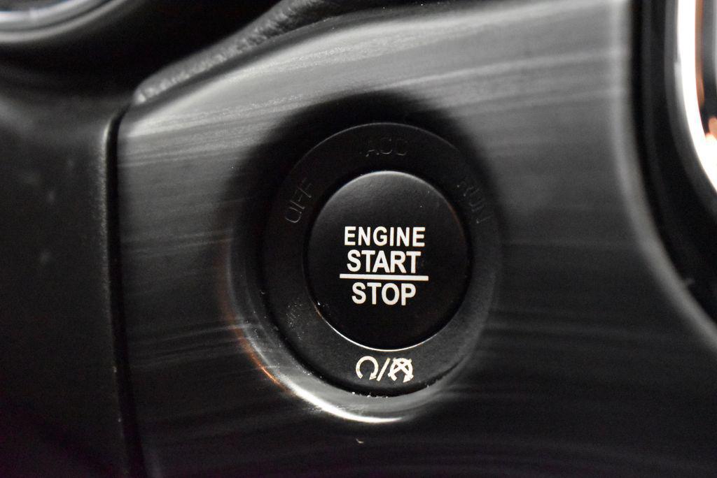 used 2022 Jeep Grand Cherokee car, priced at $26,795