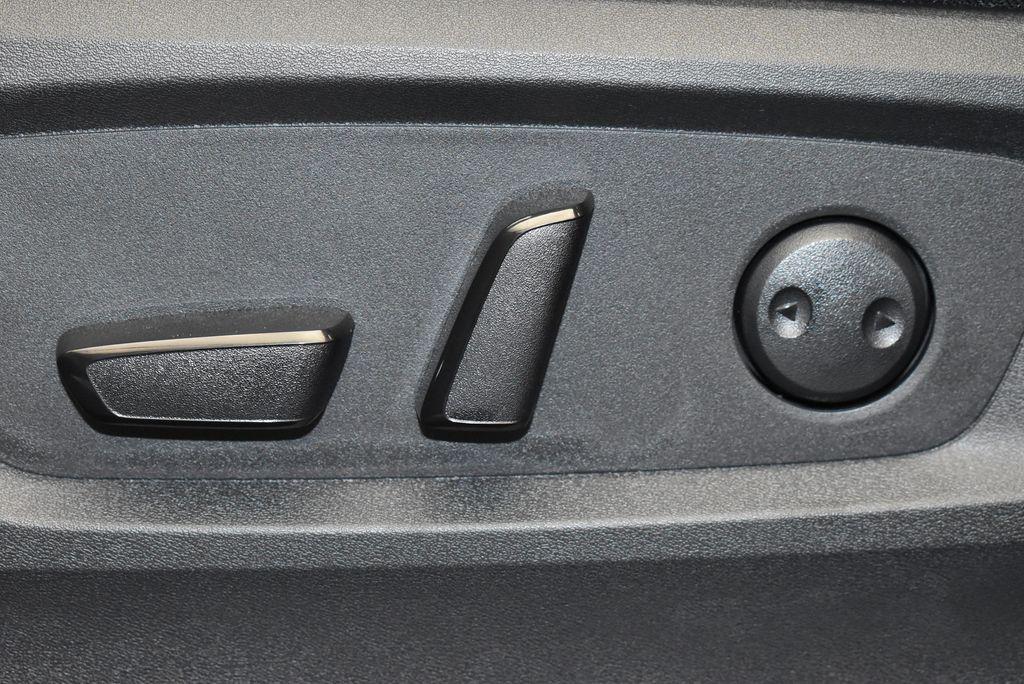 new 2025 Nissan Pathfinder car, priced at $43,880