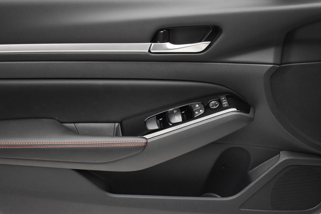 new 2025 Nissan Altima car, priced at $31,895