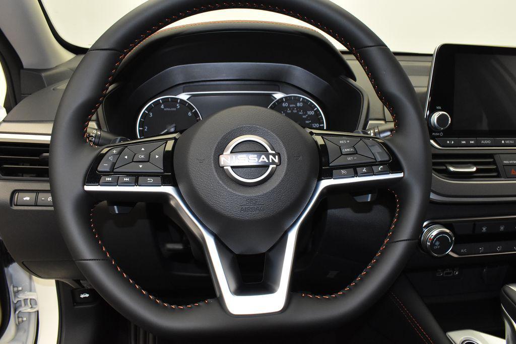 new 2025 Nissan Altima car, priced at $31,895