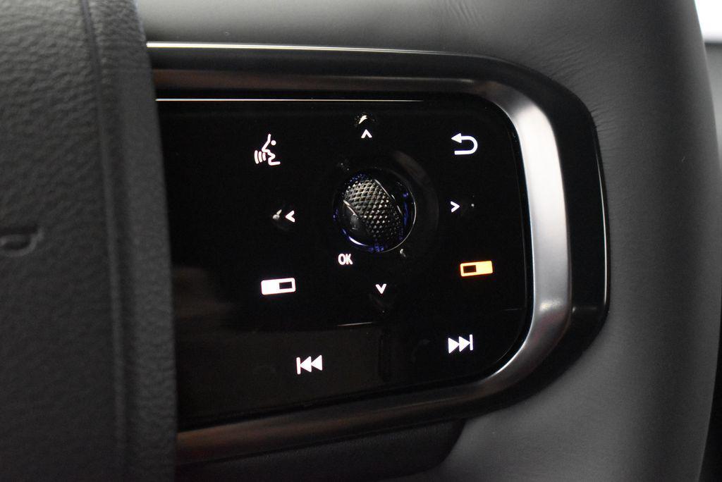 new 2025 Nissan Armada car, priced at $78,985