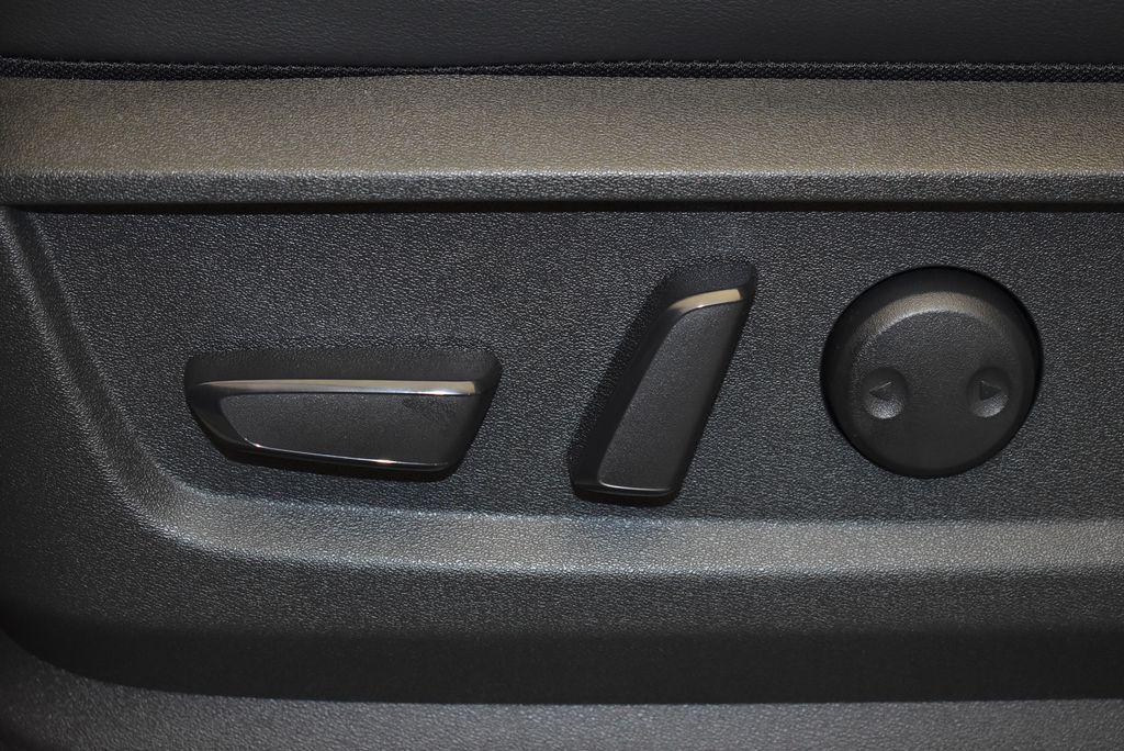 new 2025 Nissan Armada car, priced at $78,985