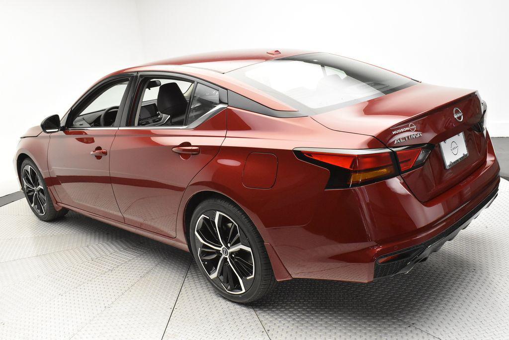 new 2025 Nissan Altima car, priced at $31,795