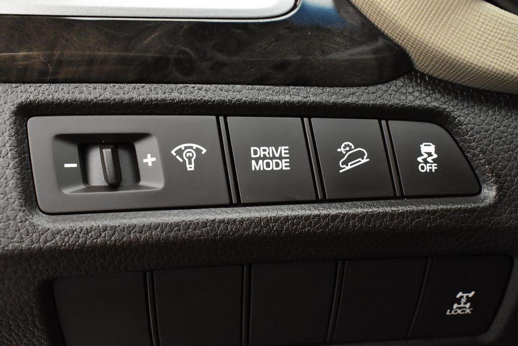 used 2018 Hyundai Santa Fe Sport car, priced at $14,395