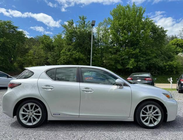 used 2013 Lexus CT 200h car, priced at $9,995