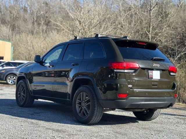 used 2016 Jeep Grand Cherokee car, priced at $12,995