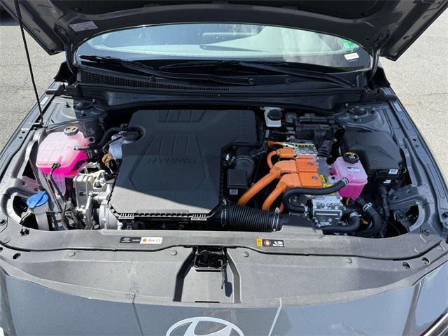 new 2025 Hyundai Elantra car, priced at $27,030